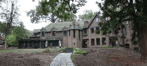 greensboro hoarders mansion|sandra from hoarders mansion.